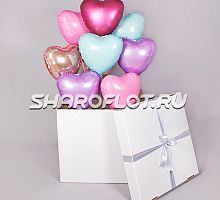 Коробка с шарами сердце