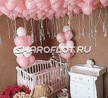 Украшение комнаты на выписку девочки из роддома