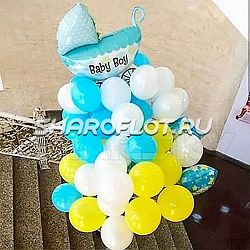 Букет на выписку мальчика с желтыми голубыми шариками